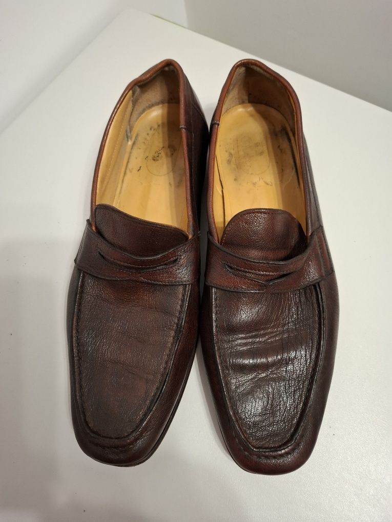 Vind pantofi de piele elaganti