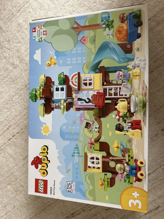 LEGO® DUPLO - Casa din copac 3 in 1, 126 piese
