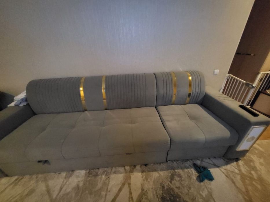 Диван           ..