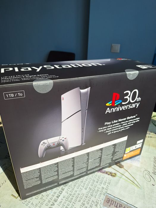 Sony PlayStation 5 Slim 30th Anniversary limited disk edition+игра