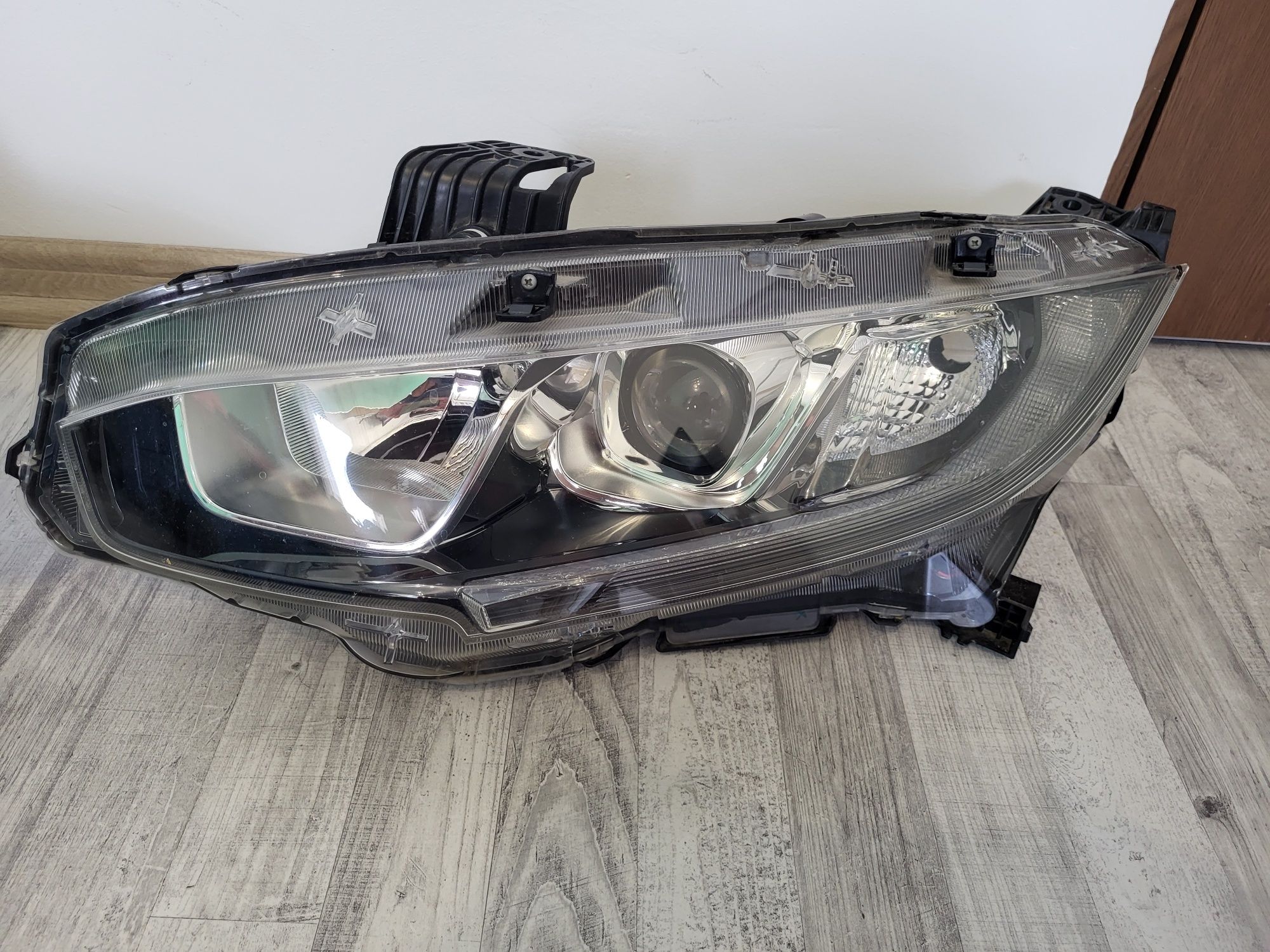 Set faruri Honda Civic X (OEM)