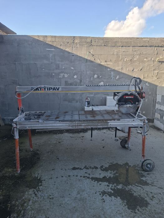 Mașină tăiat marmură și granit