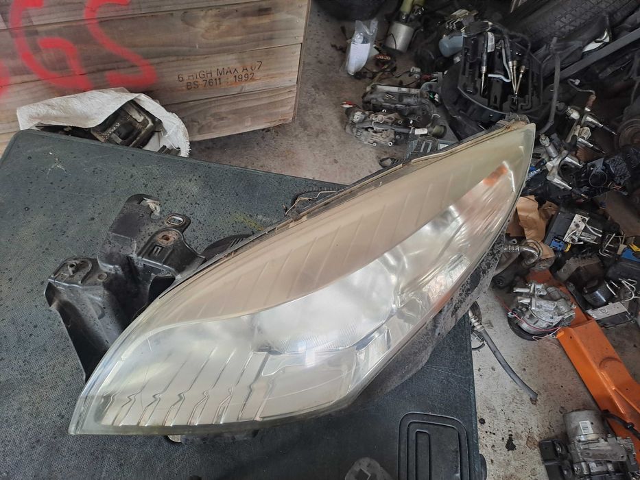 Far Stanga dreapta Faruri Renault Megane 3