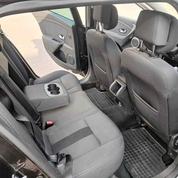 Renault megan 3 navigatie, leiless entry 1.9 dci 130 cai