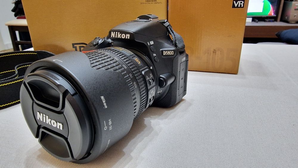 Nikon D5600 с обектив Nikon 18-105mm