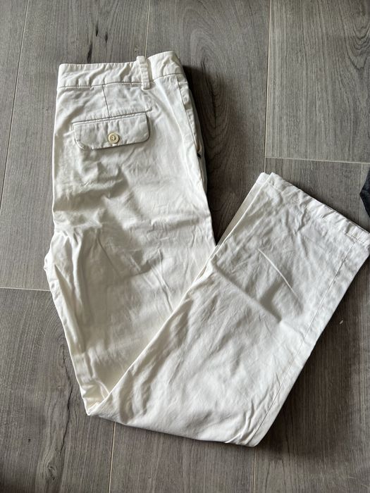 Blugi pentru femei de la diferite firme