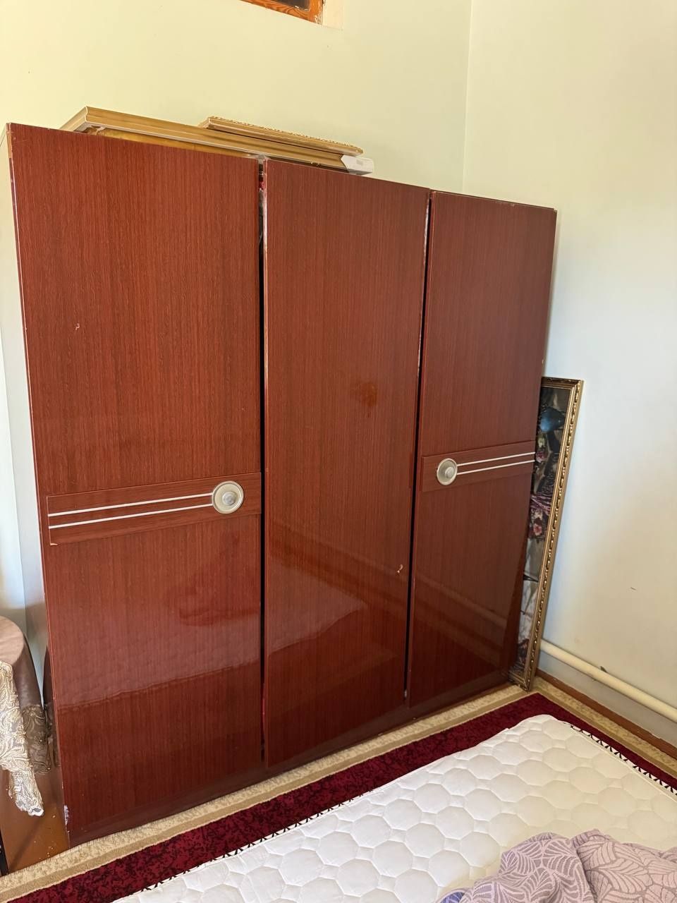 Продаётся шифоньер