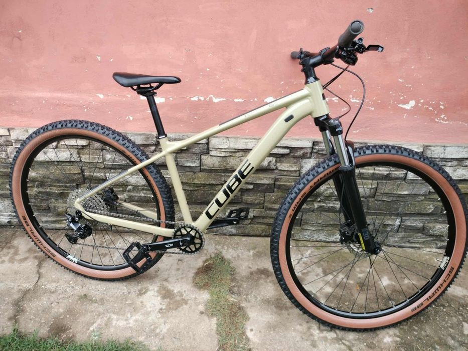 Bicicleta Cube roti pe 29 frâne disc hidraulice cadru M