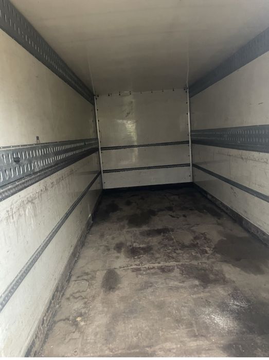 Vand cub depozitare 6.80m koffer