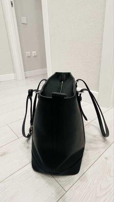 Продам сумку Michael Kors