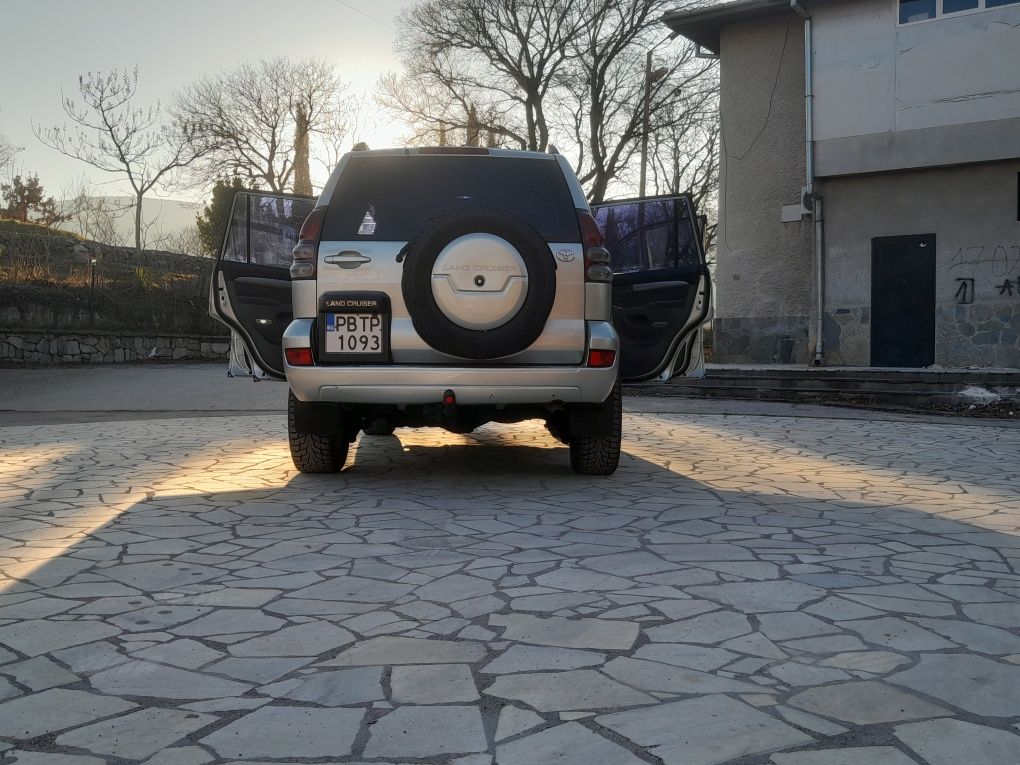 Toyota Land Cruiser