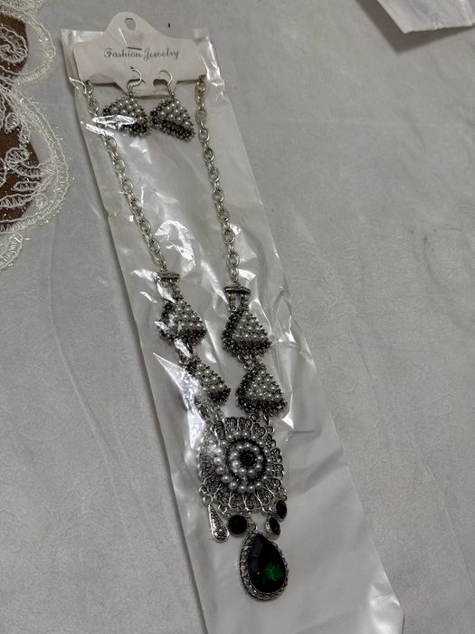 Восточное украшение ручной работы 

Продаётся