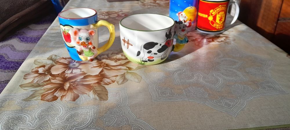 Порцеланови чаши