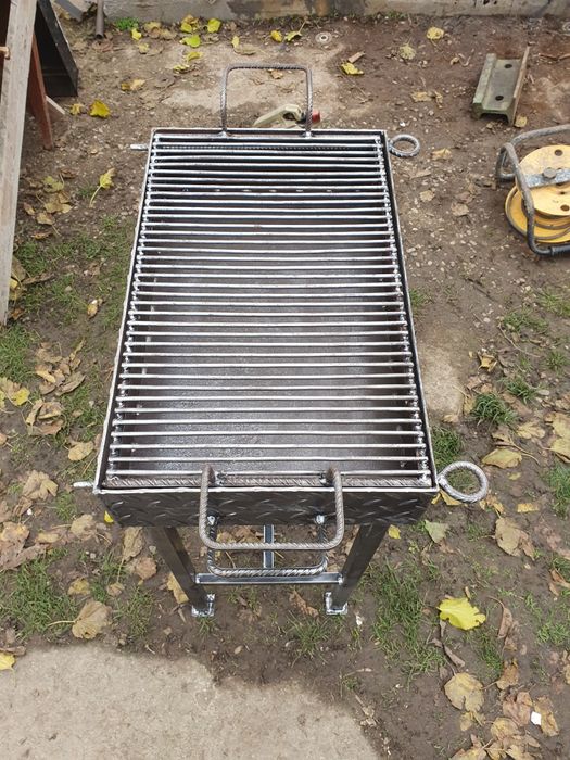 Vând grătare de grădină