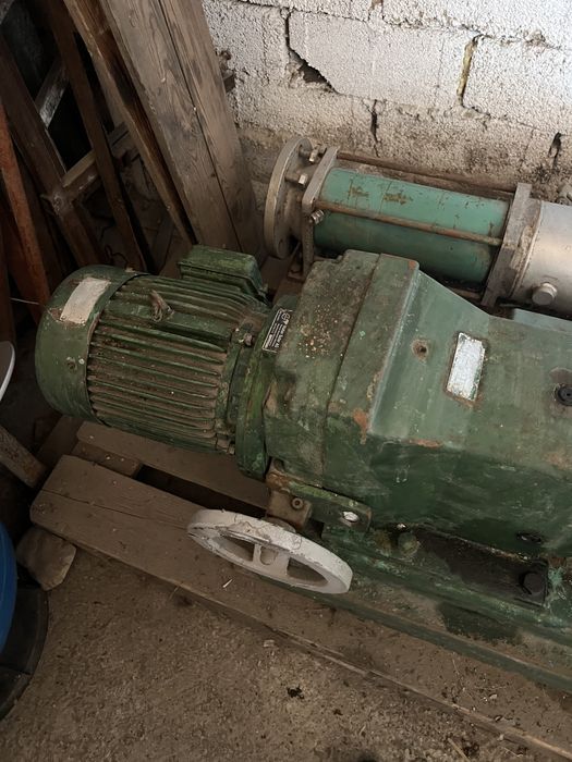 Pompă industrială NETZSCH NES 60 A cu motor 4 kW și reductor