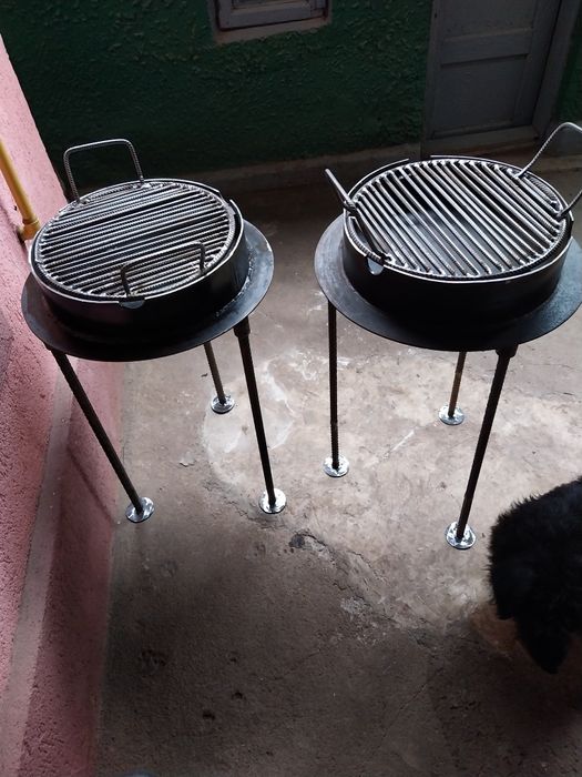 De vânzare grătare