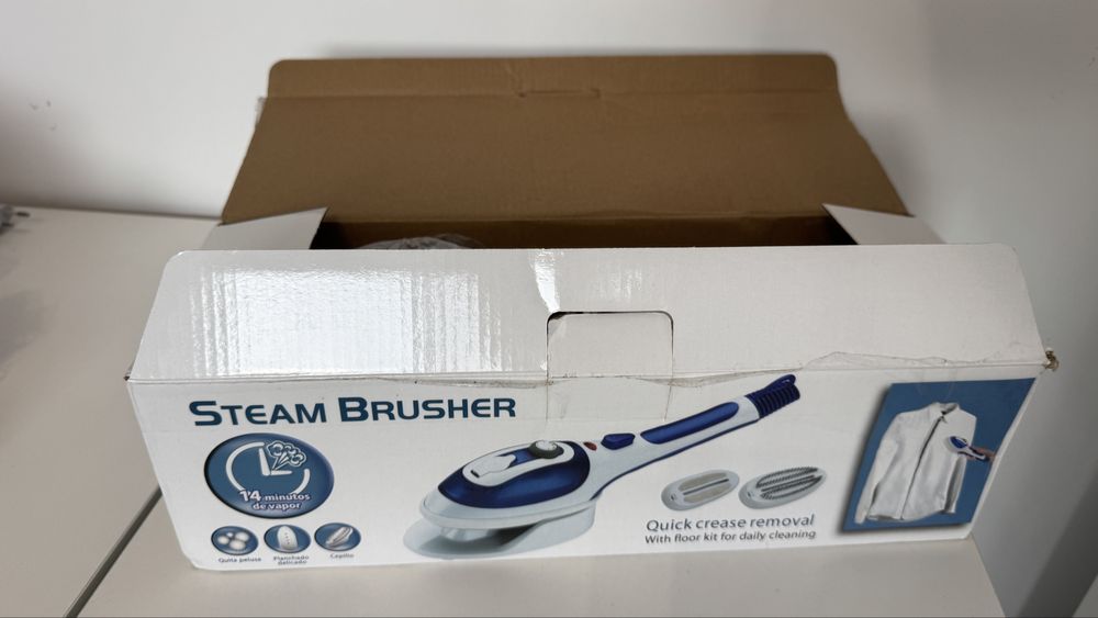Fier de calcat pe verticala cu aburi Steam Brush