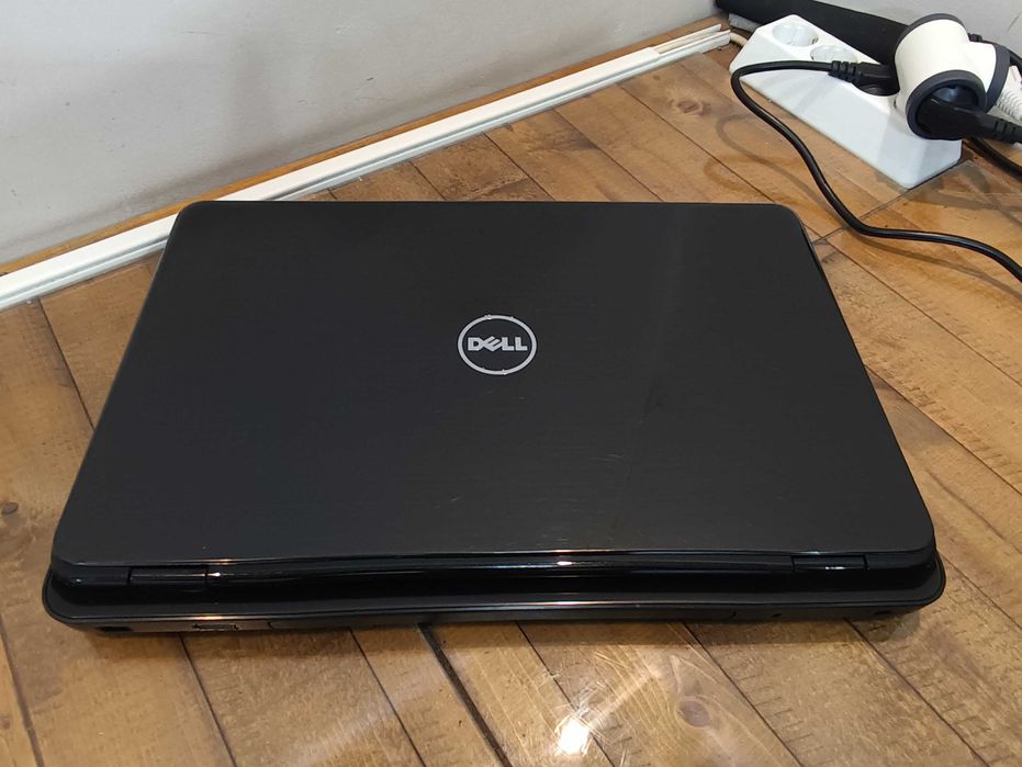 Лаптоп Dell Inspiron N7710 - i5 2450M / 17,3"