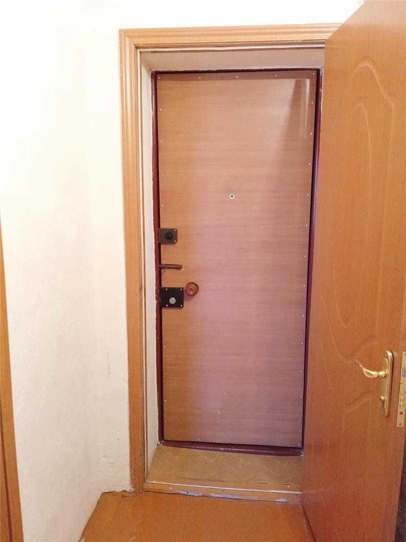 *Продам 1 комн. квартиру. 12 микр-н. Помощь в ипотеке. ТОРГ