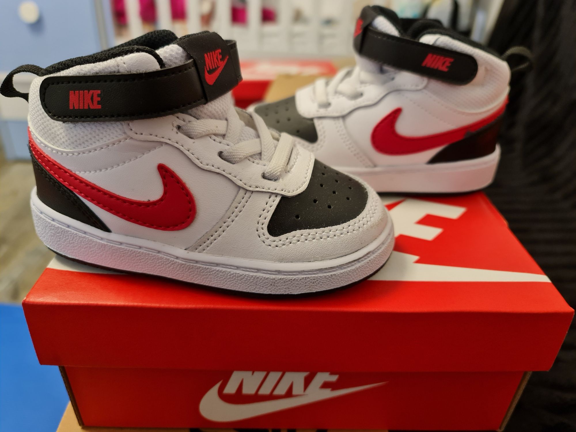 Ghetuțe-adidași unisex Nike, noi cu eticheta!