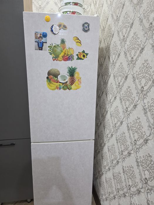 Холодильник 2,2метр