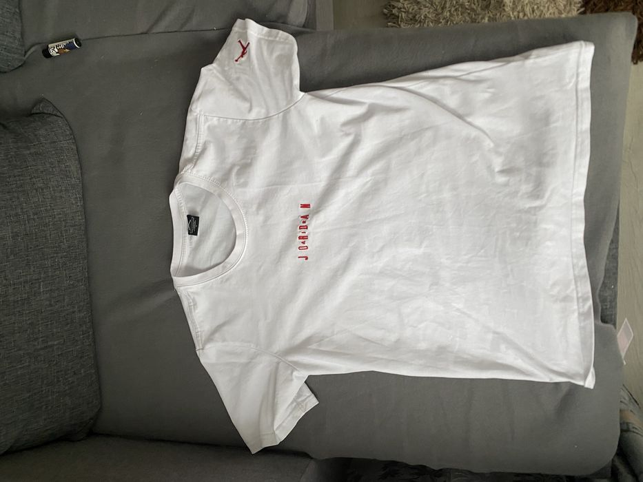 vand tricou jordan