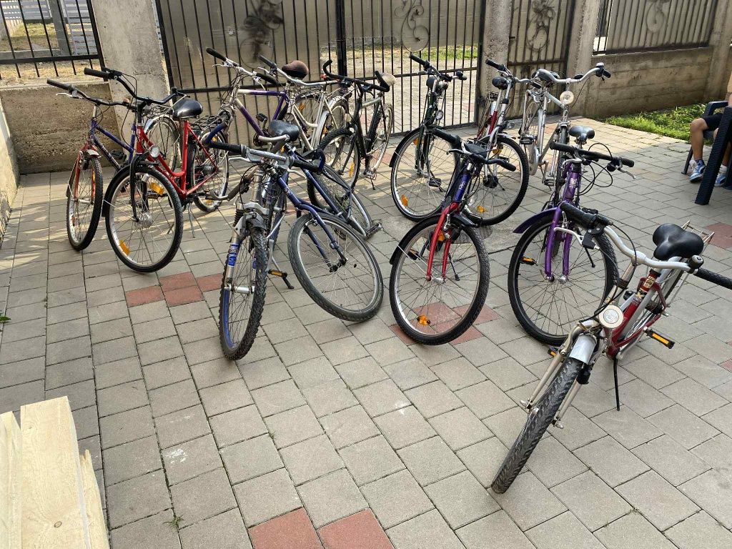 Vând biciclete adulți și copii