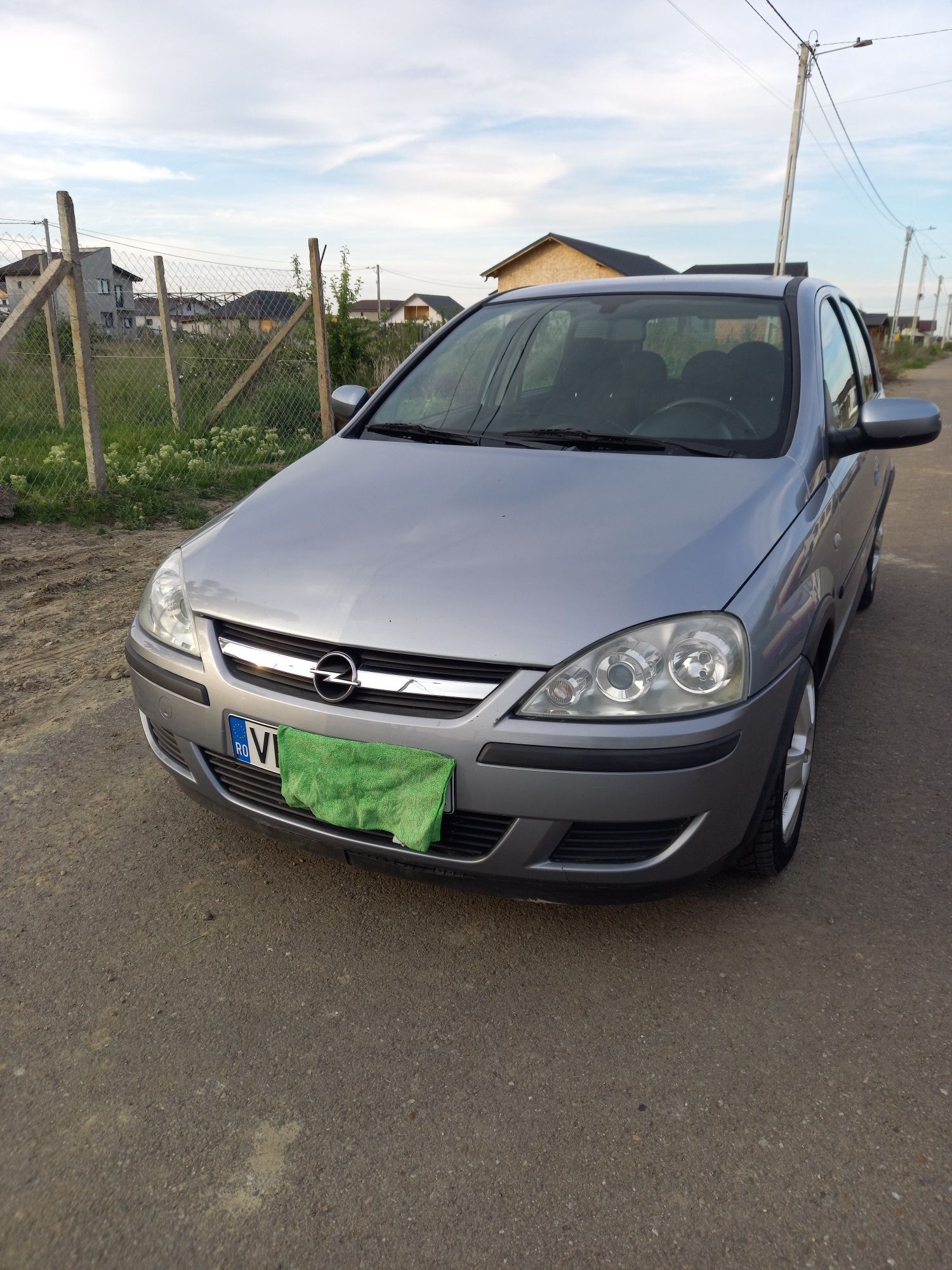 Opel corsa 1.2 benzina