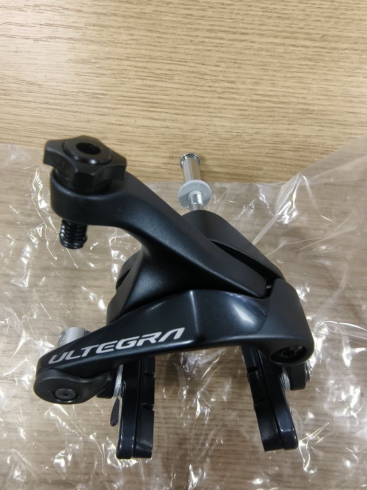 Комплект Шосейни Челюстни Спирачки: SHIMANO ULTEGRA BR-R8000/BR-R8100