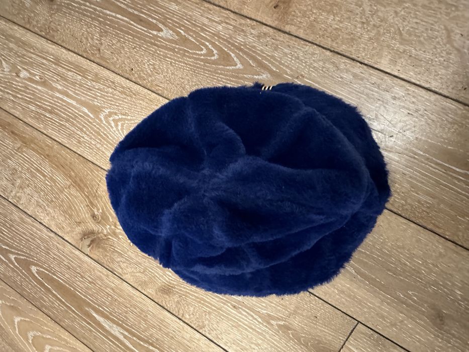 Palarie/ Caciula blana ADIDAS !!!