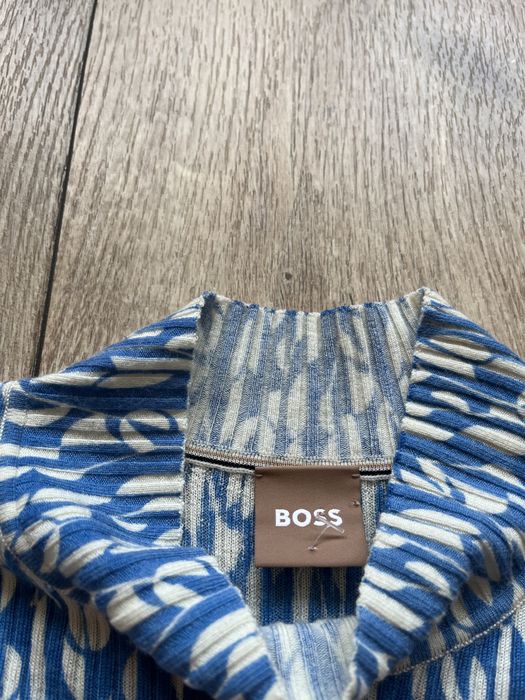 Hugo Boss : Frag Mock Neck Virgin Wool  НОВ / Оригинал