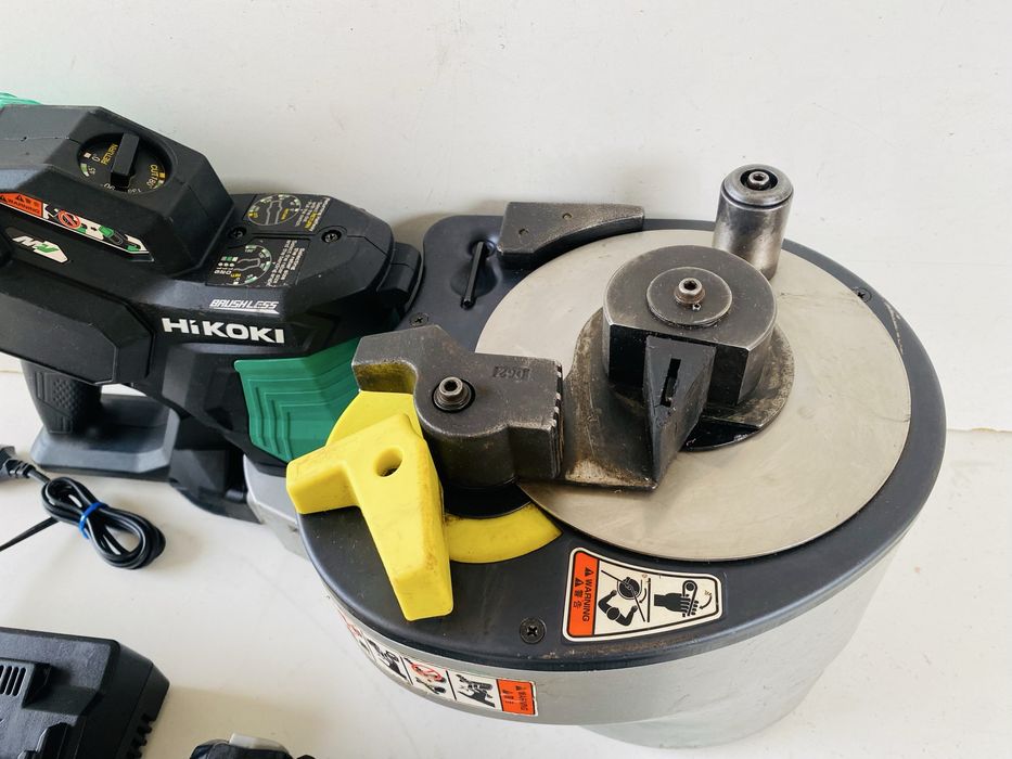 Hikoki masina de indoit si taiat fier VB 3616 DA