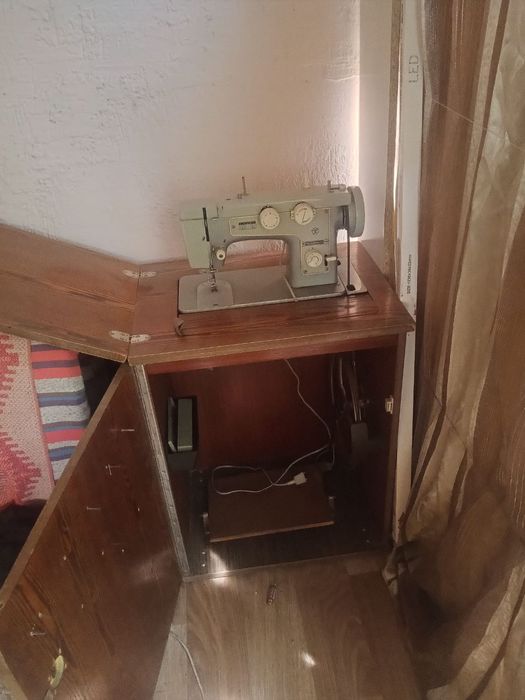 Продам Швейную машинка