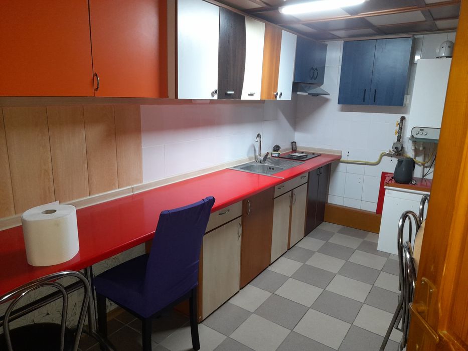 Casă de închiriat pentru 10 persoane (muncitori)