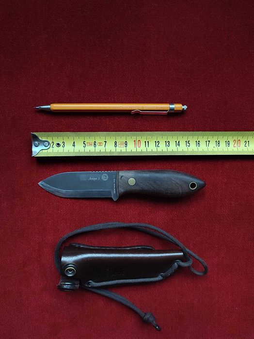 Cutit Joker Avispa S (Maner din lemn de nuc)