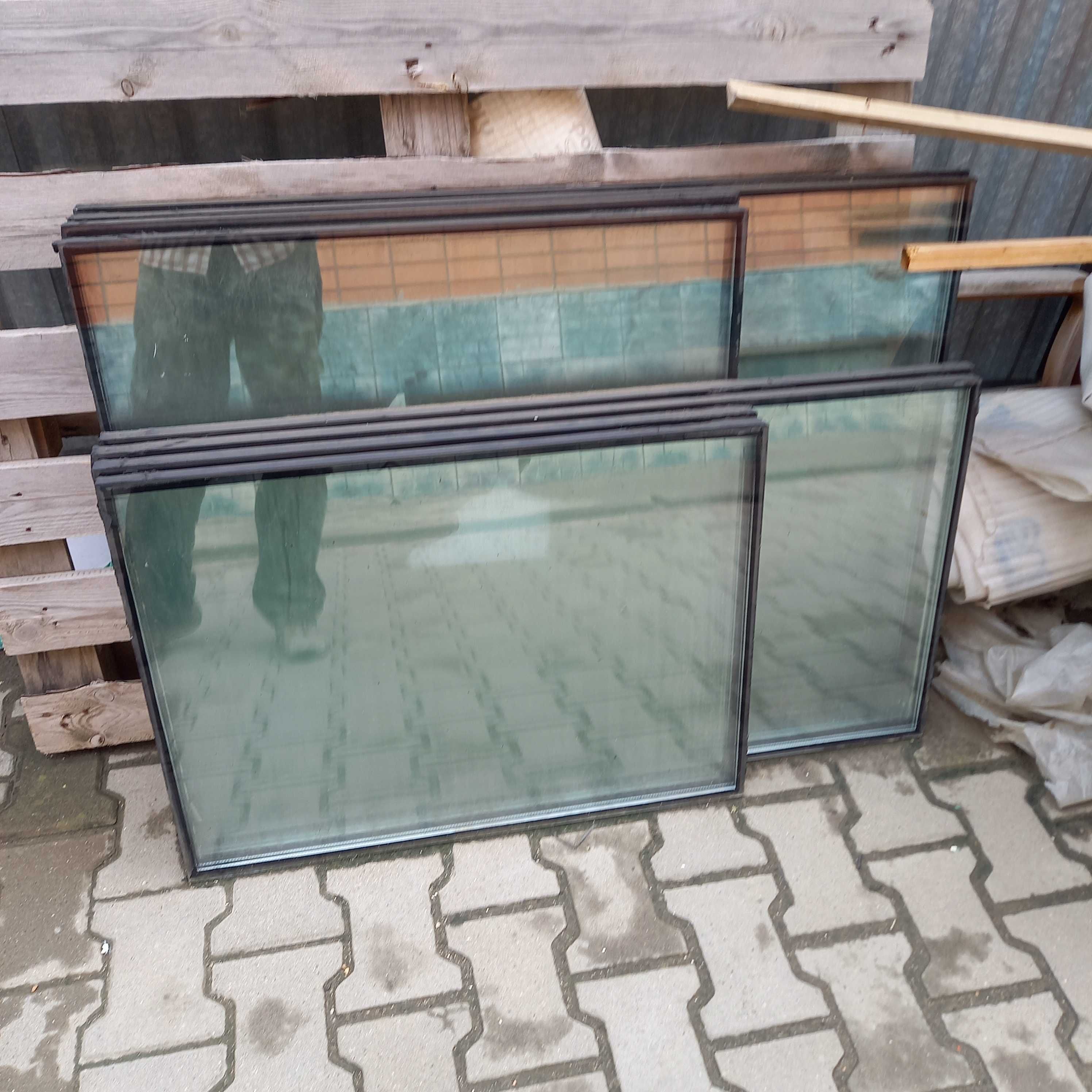 Продам стеклопакеты разных размеров 12 штук