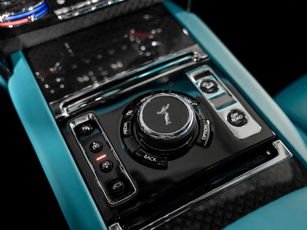 Rolls-Royce Cullinan Black Badge 4 Seat