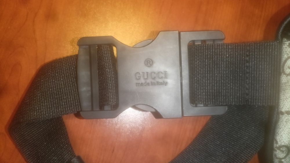 Маркова чанта gucci