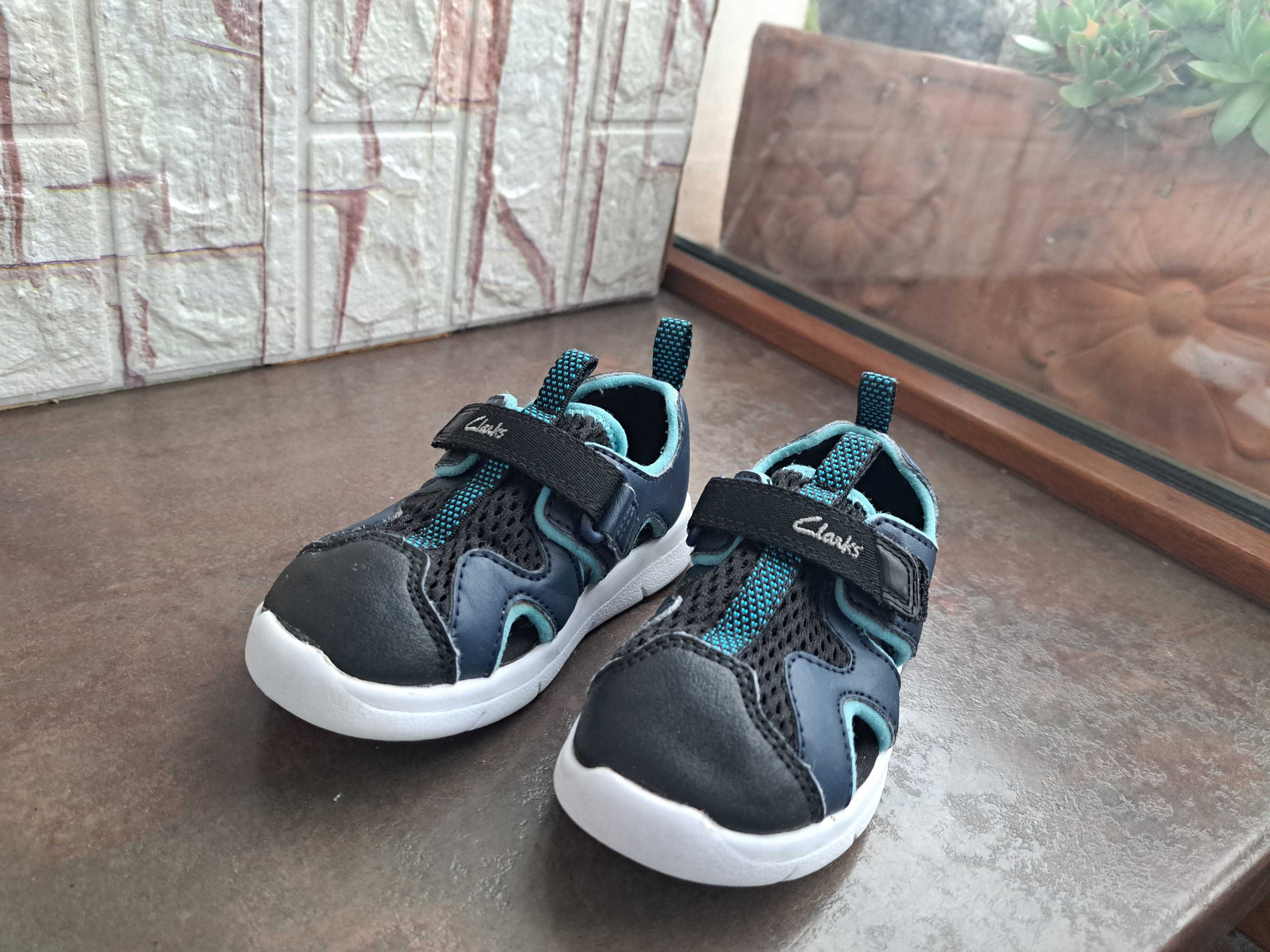 детски сандали,Clarks,летни отворени обувки за момче,номер23