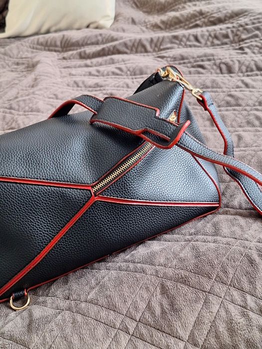 Продавам дамска чанта