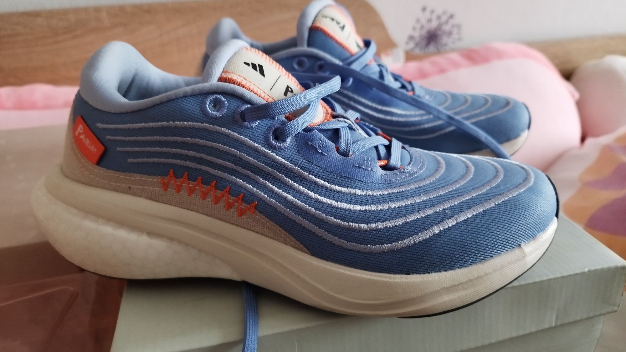 Маратонки adidas 36 номер