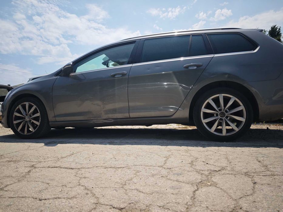 На части VW golf 7 Комби 2.0д ръчка Dynaudio 85 000 Volkswagen Голф