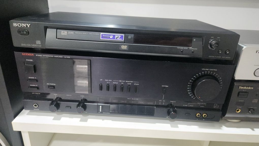 Vând SUPER AUDIO CD-DVD player MARANTZ și diferite piese HI-END !