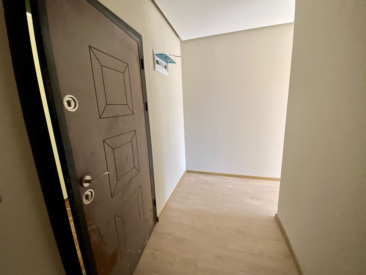 Продава се Двустаен апартамент в Разлог - 56 кв.м за 893 €/кв.м - Снимка #9