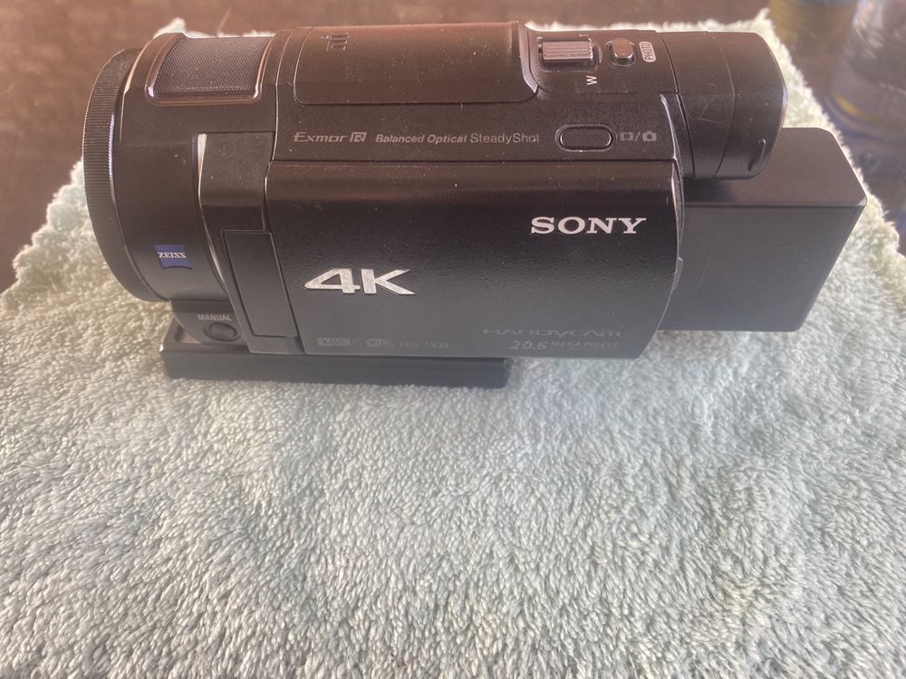 Sony FDR AX33 4K Видеокамера