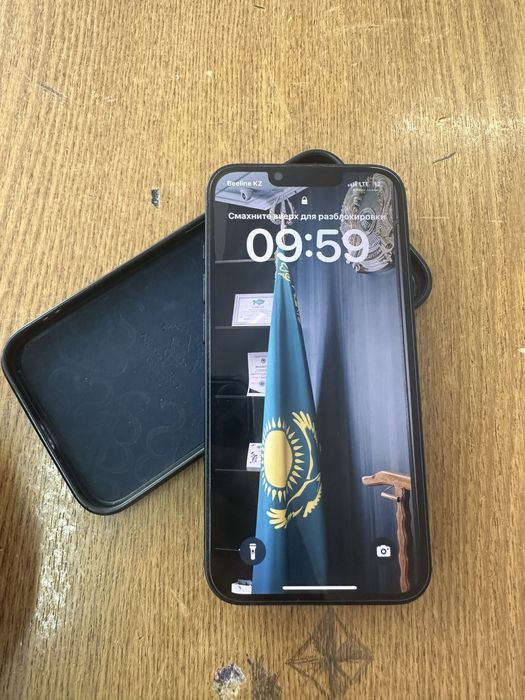 Айфон 13 с гарантией