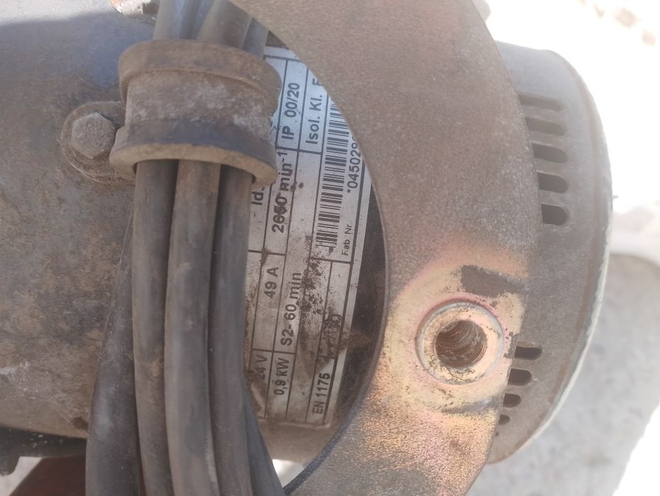 Vând motor de liza electrica in stare foarte buna