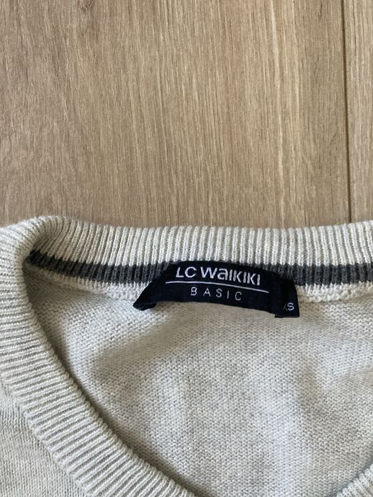 Бяла блуза с дълъг ръкав