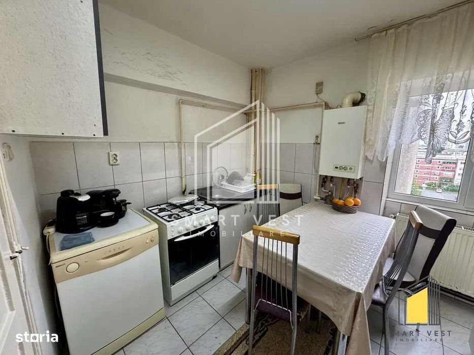 Proprietar oferă spre vânzare   4 camere din BCA  Micro 16