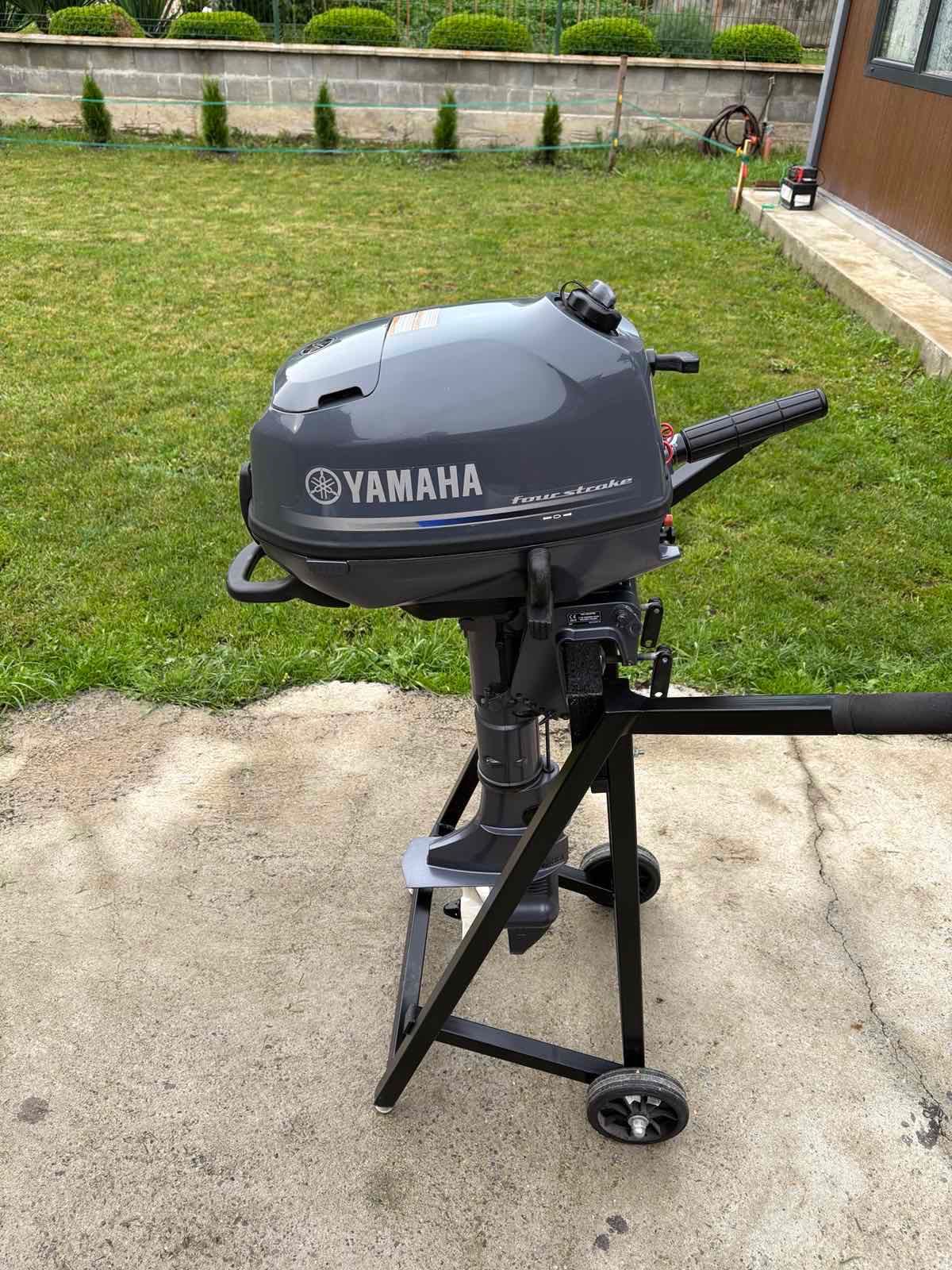 Извънбордов двигател за лодка YAMAHA